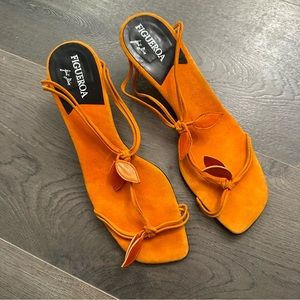 Made in Italy Figueroa suede orange sandals (Sz 38)